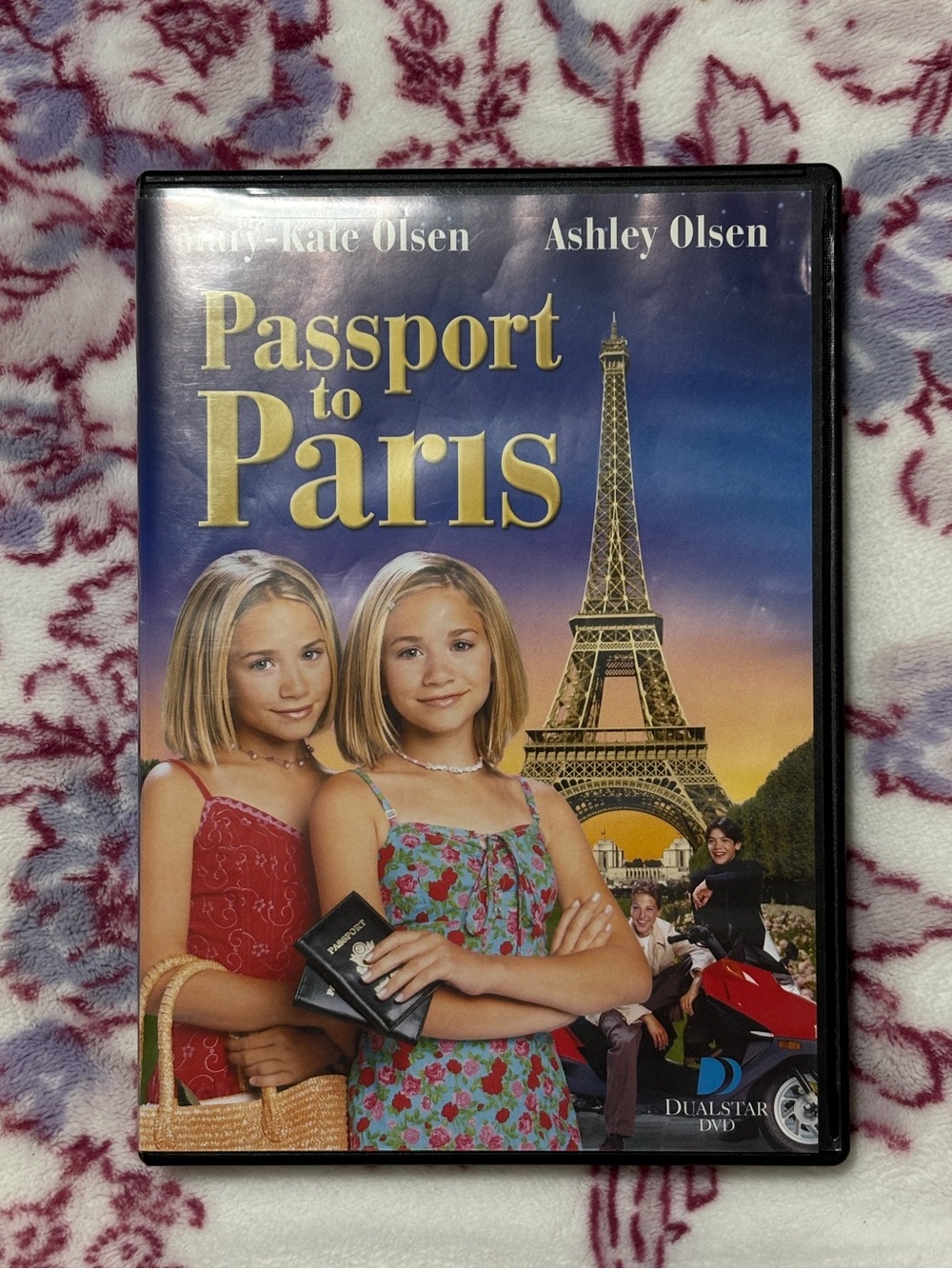 Passport To Paris | Mary-Kate & Ashley